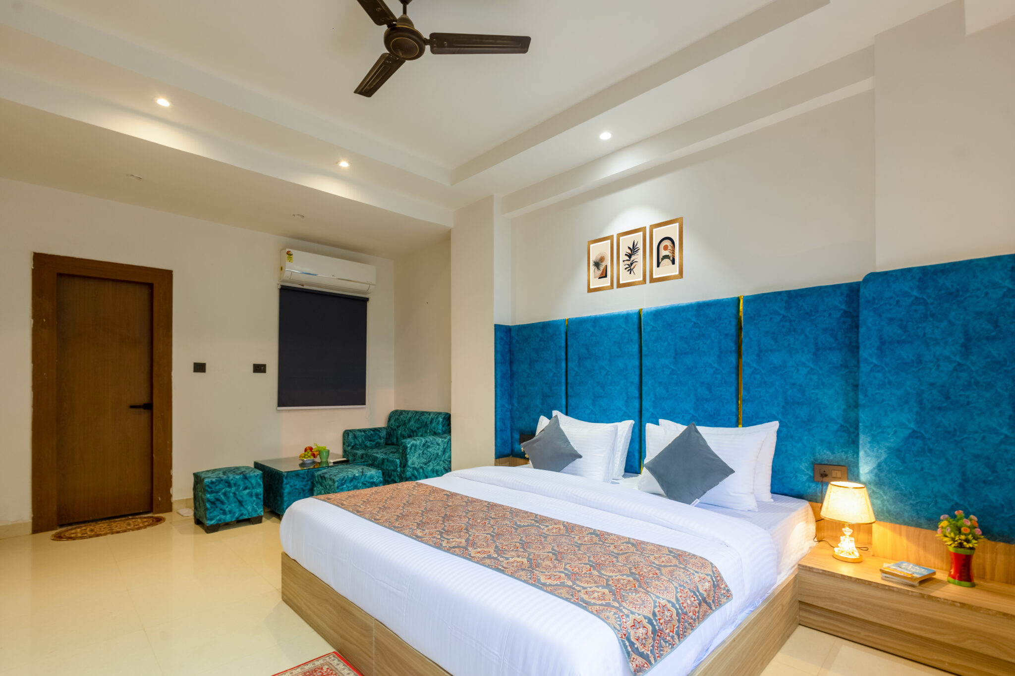 Deluxe rooms Accent Park Hotel Noida