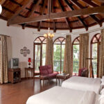 Villa in Mussoorie near Kempty Falls