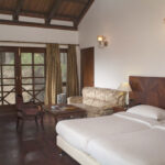 Villa & cottages in mussoorie for family groups near compay garden & kempty waterfall