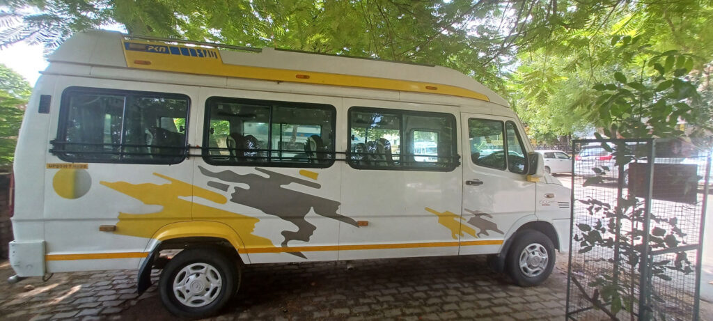 tempo traveller in varanasi