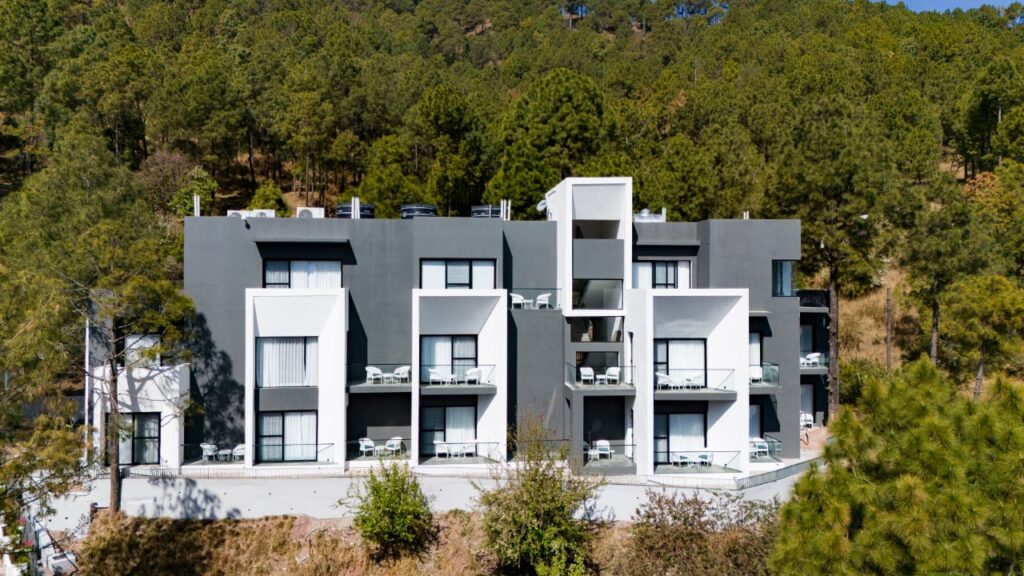Velmore Kasauli Resort